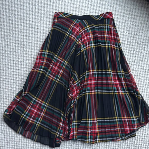 J crew pleated tartan midi skirt. Petite small NWT - Picture 2 of 5